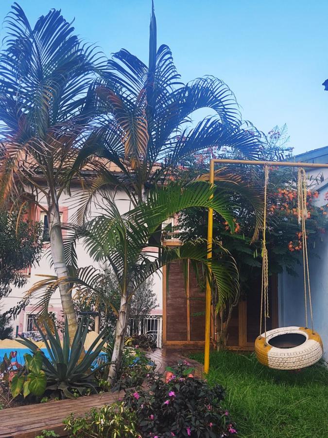 Residence Jardin Tropical Yaoundé Exteriör bild
