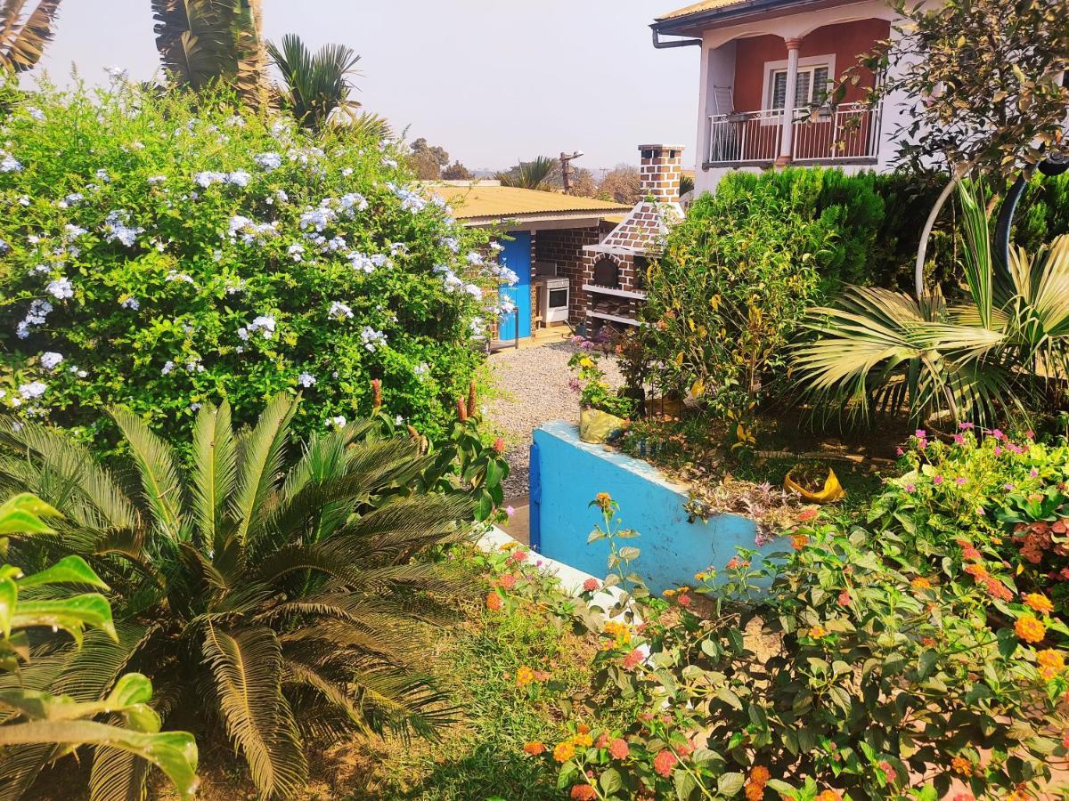 Residence Jardin Tropical Yaoundé Exteriör bild