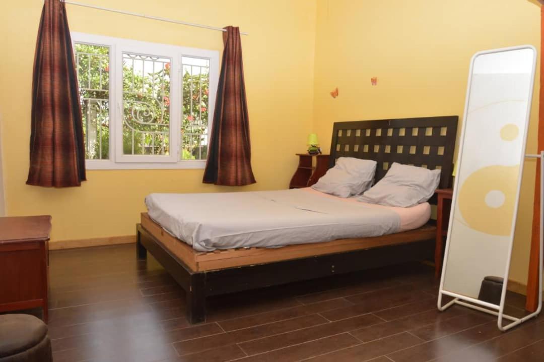 Residence Jardin Tropical Yaoundé Exteriör bild